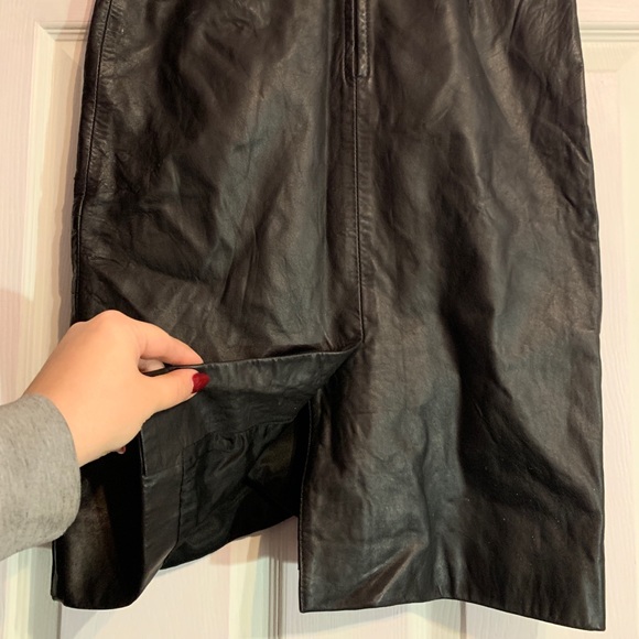 Black Genuine Leather Skirt - Picture 4 of 4